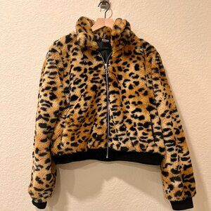 No Boundaries Faux Fur Leopard Zip Up Jacket Juniors size XL New with Tags